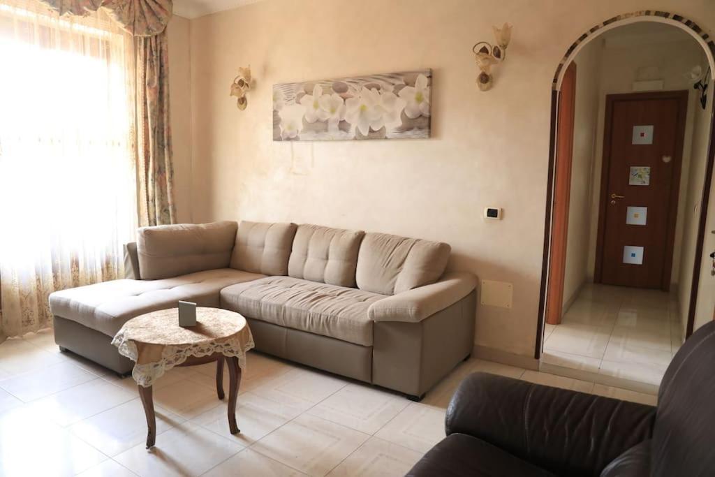 Due Minuti Dal Mare Con Balcone Vista Mare Apartment Тропеа Екстериор снимка