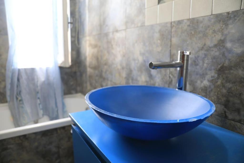 Due Minuti Dal Mare Con Balcone Vista Mare Apartment Тропеа Екстериор снимка