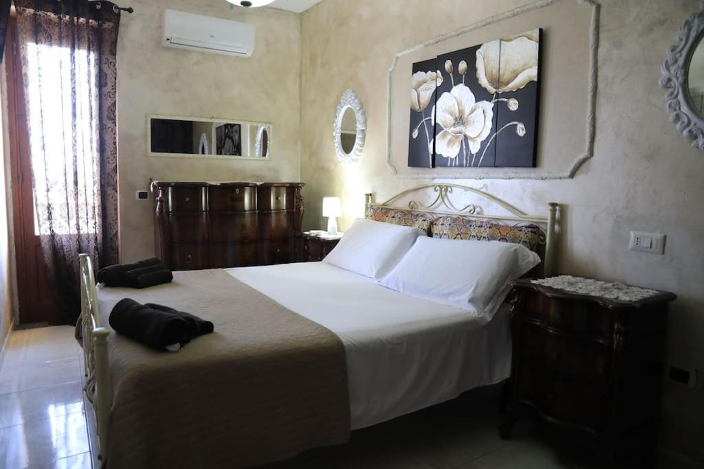 Due Minuti Dal Mare Con Balcone Vista Mare Apartment Тропеа Екстериор снимка