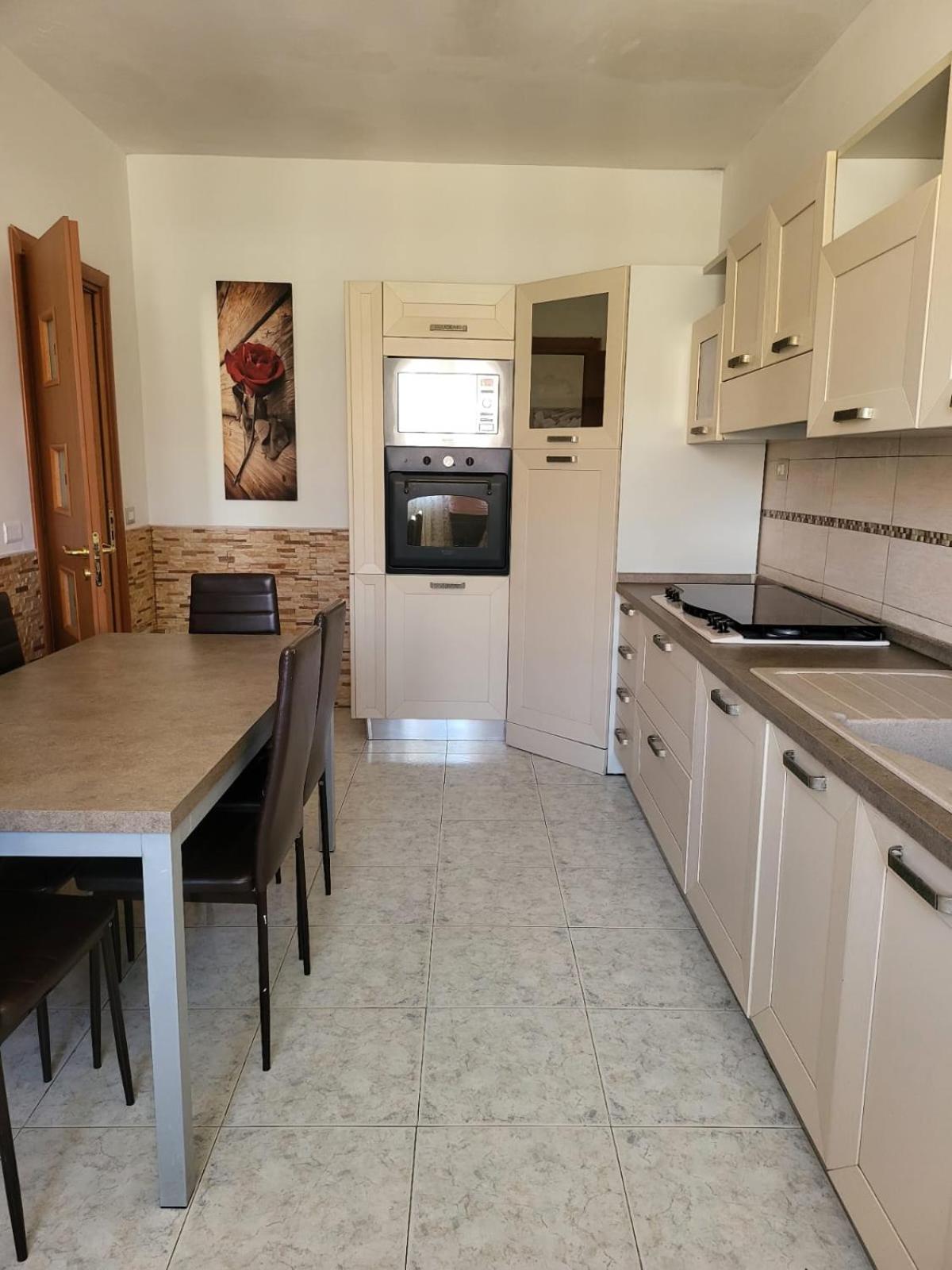 Due Minuti Dal Mare Con Balcone Vista Mare Apartment Тропеа Екстериор снимка